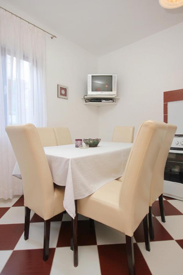 Apartments With A Parking Space Pag - 9388 Pag Town Esterno foto