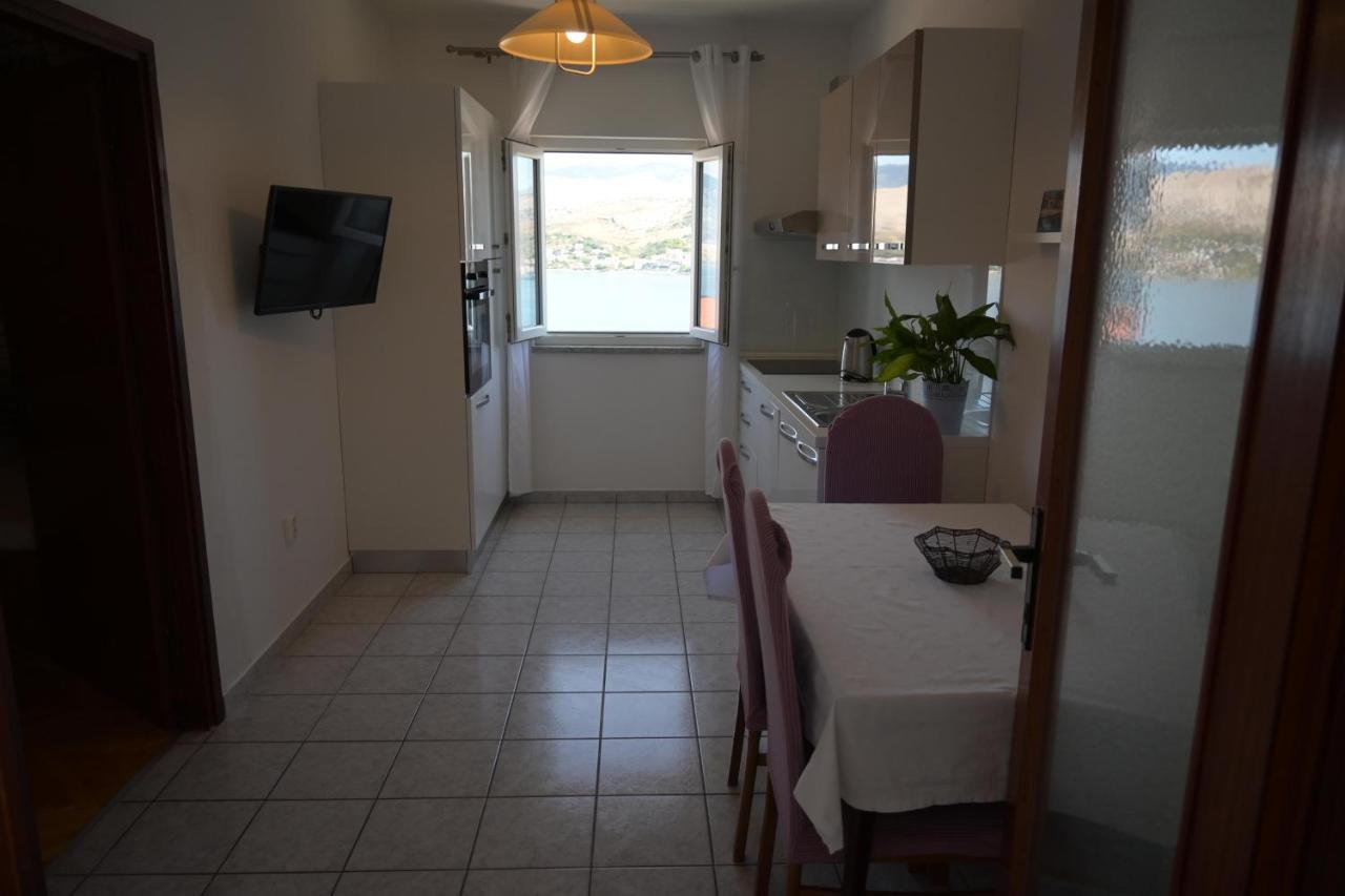 Apartments With A Parking Space Pag - 9388 Pag Town Esterno foto